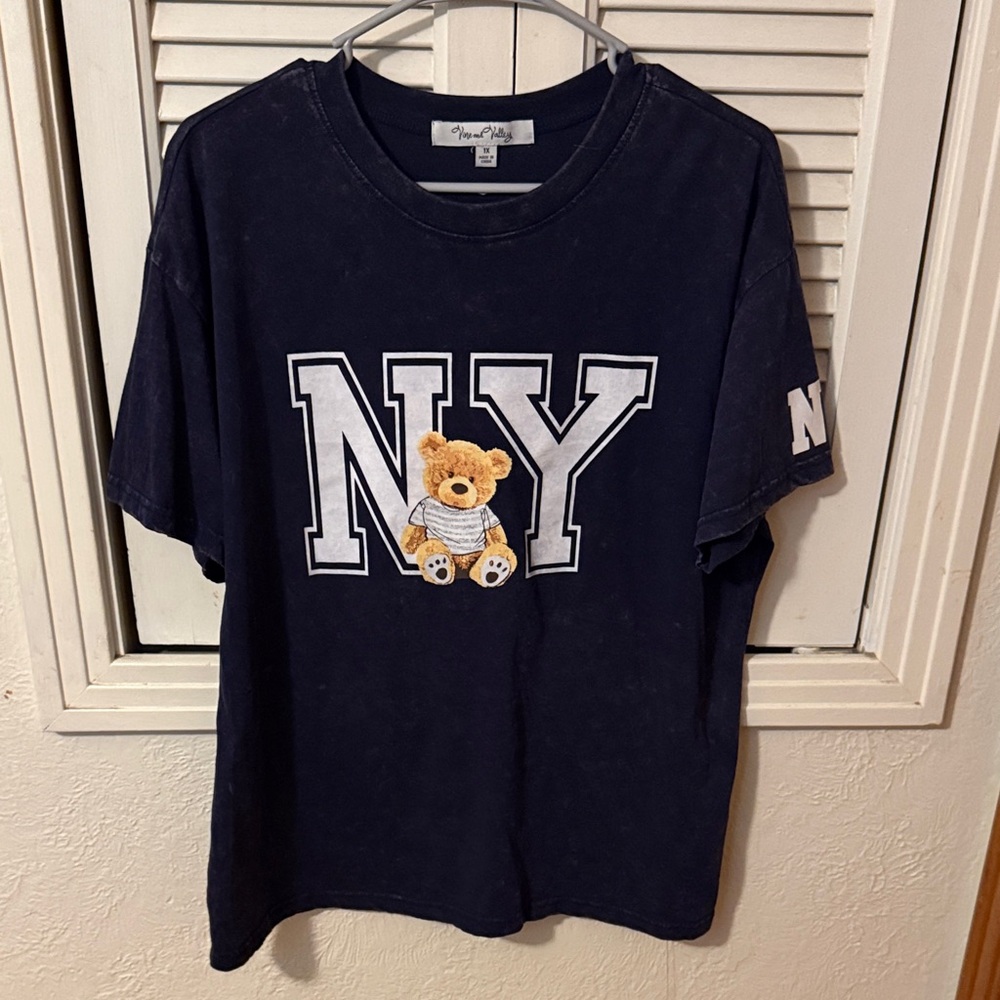 Vine and Valley short-sleeve T